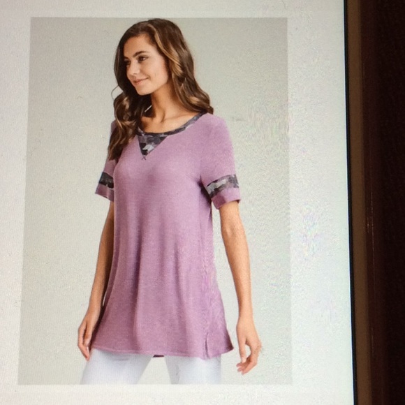 🫐 First love contrast top with short sleeves camo and pink - Picture 3 of 8